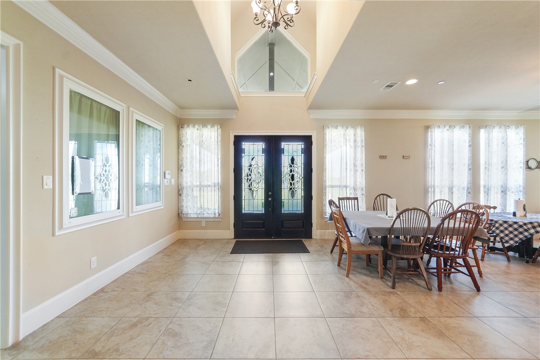 26250 Riley Road Waller, TX 77484 - Photo 4 of 14 a dining room with furniture and window
