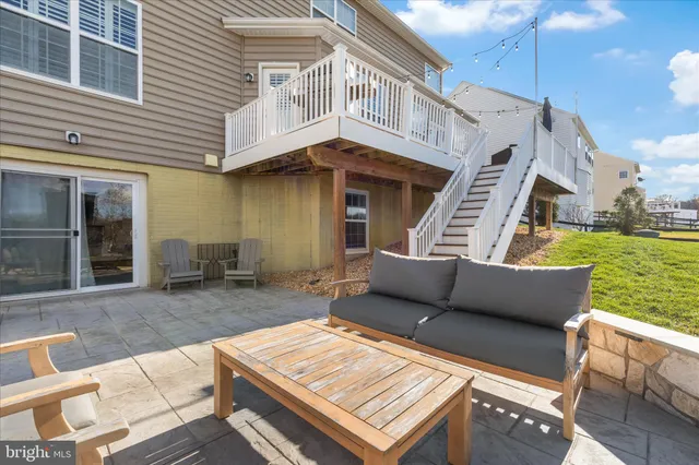 a view of an outdoor sitting space