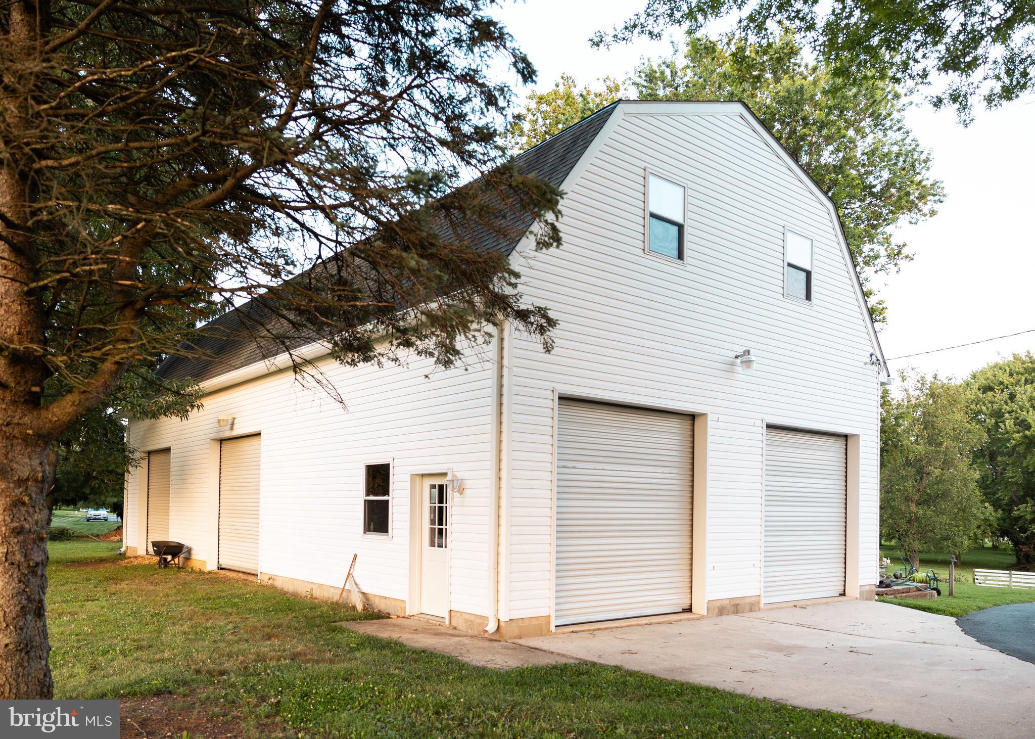 4011 Webster Road Havre de Grace, MD 21078 - Photo 40 of 54 5 roll-up doors, 10' X 10', elec. water, 2010