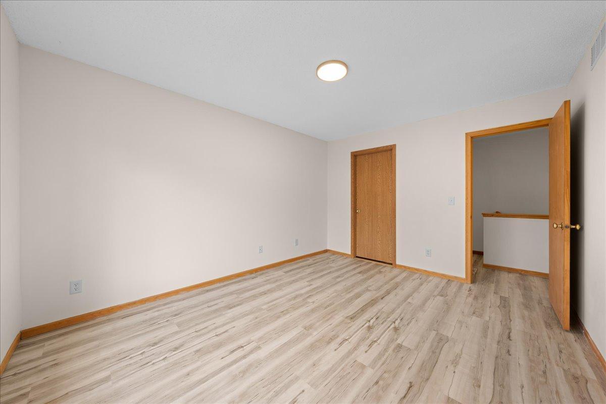 617 Grandview Way Hudson, WI 54016 - Photo 16 of 27 Gallery Image 16