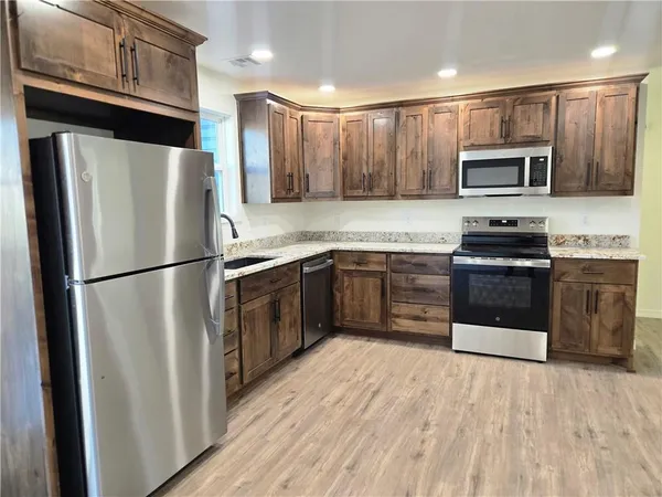 $210,000 | 603 West 2nd Street, Pittsburg, KS 66762