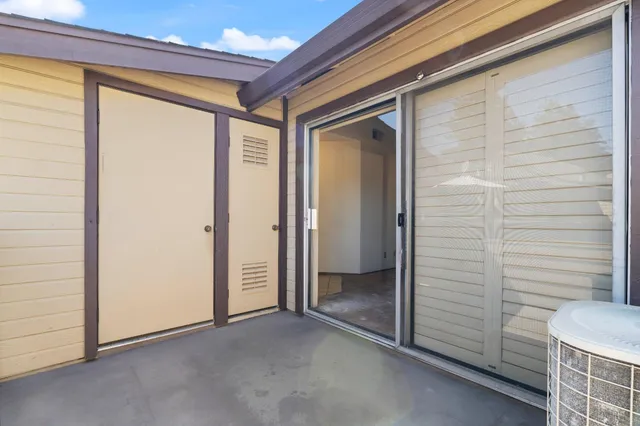 a view of empty room