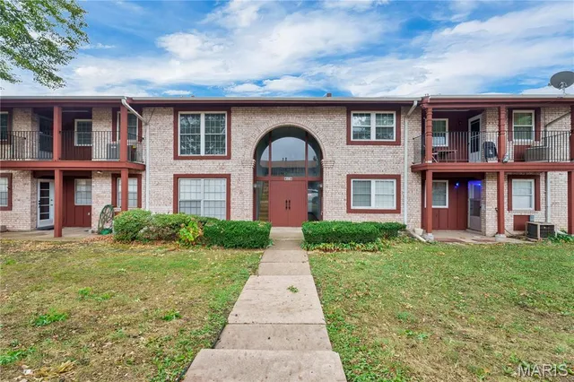$49,500 | 8740 Santa Bella Drive, Unit C, Hazelwood, MO 63042