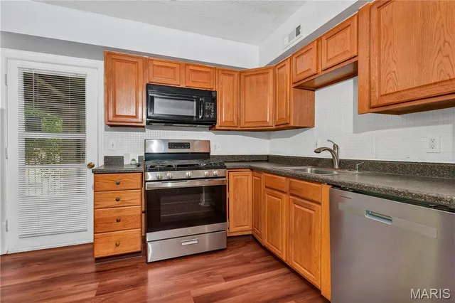 $49,500 | 8740 Santa Bella Drive, Unit C, Hazelwood, MO 63042