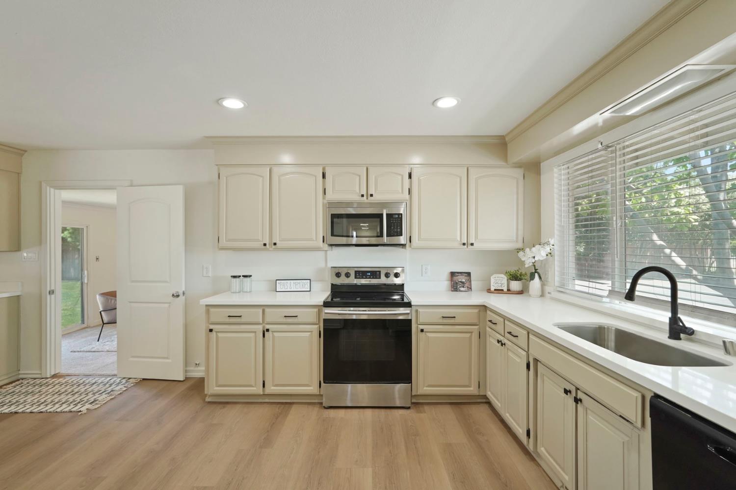 28165 South Chrisman Road Tracy, CA 95304 - Photo 14 of 68