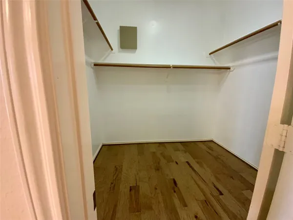 $2,550 | 8310 Diamond Way Court, Pearland, TX 77584