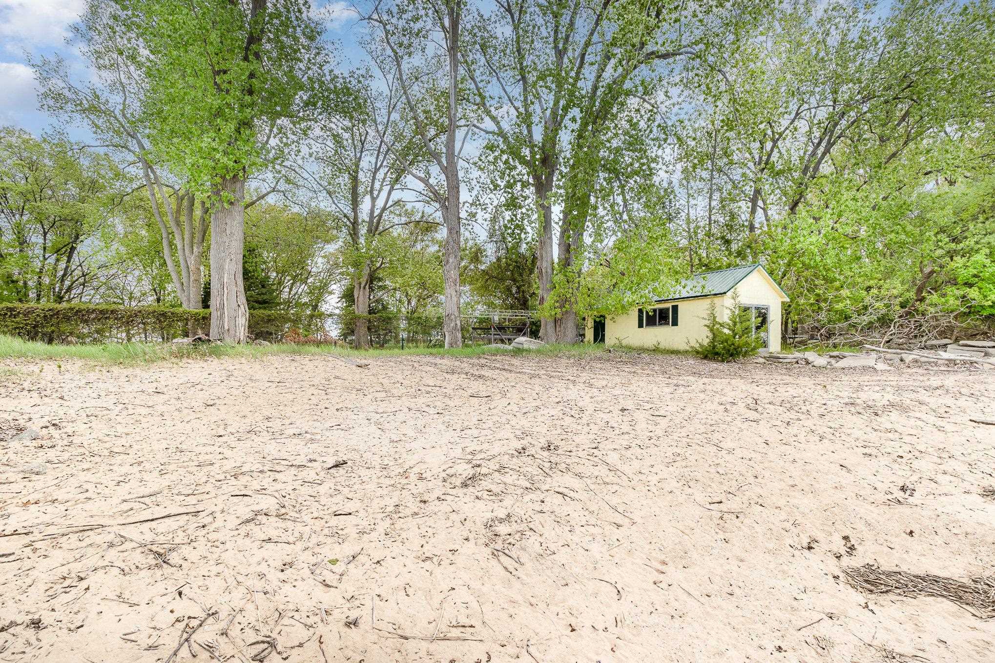 430 Ricoma Beach Road Bay City, MI 48706 - Photo 1 of 20