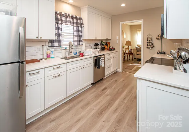 $425,000 | 1741 Dallas Avenue, Unit L11, Charlotte, NC 28205