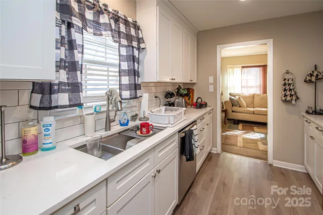 $425,000 | 1741 Dallas Avenue, Unit L11, Charlotte, NC 28205