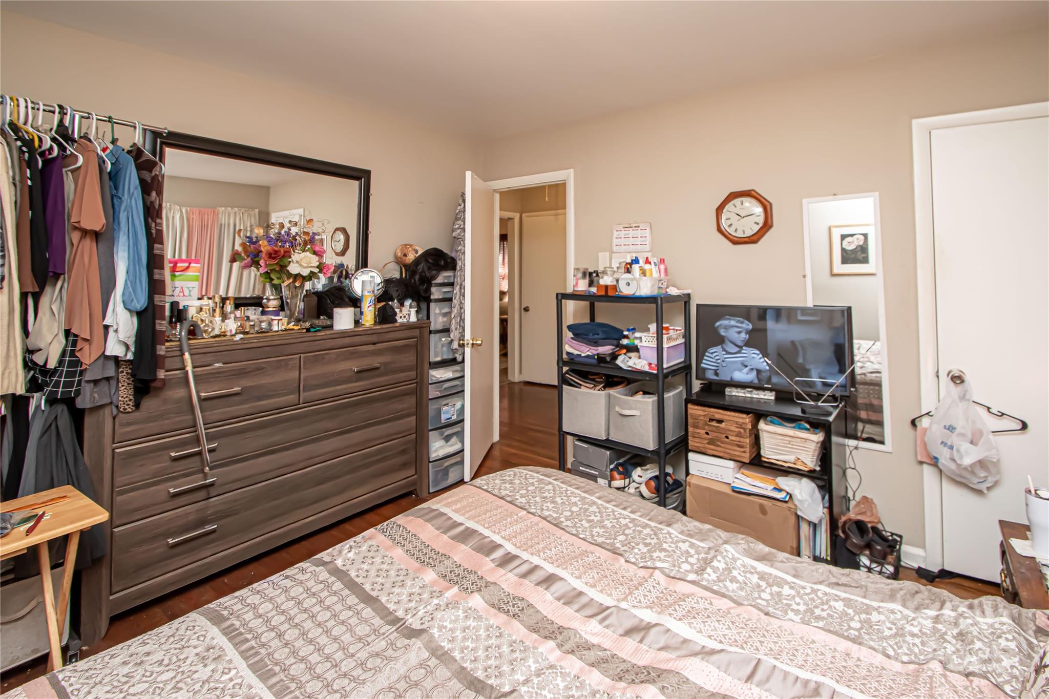 1741 Dallas Avenue Charlotte, NC 28205 - Photo 36 of 40 a bedroom with a bed and a window