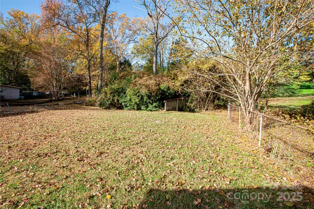 $425,000 | 1741 Dallas Avenue, Unit L11, Charlotte, NC 28205