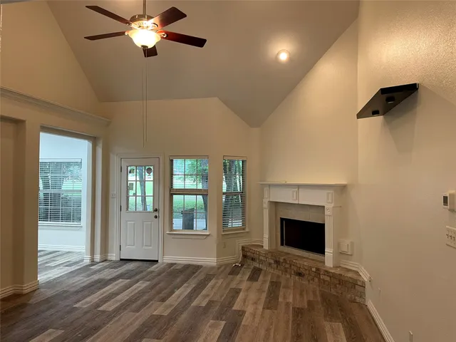 $2,005 | 13906 Fountainview Drive, Montgomery, TX 77356