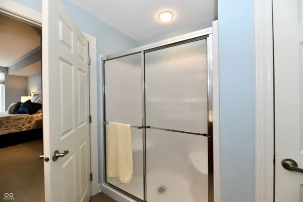 $355,000 | 20971 Shoreline Court, Unit 302, Noblesville, IN 46062