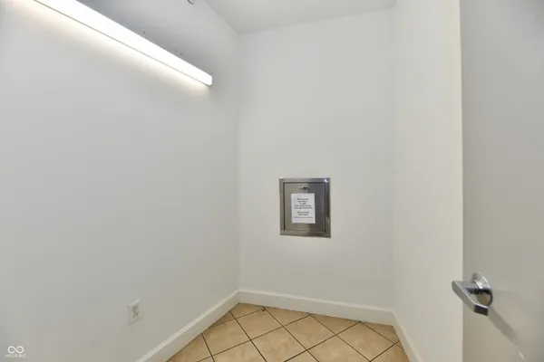 $355,000 | 20971 Shoreline Court, Unit 302, Noblesville, IN 46062