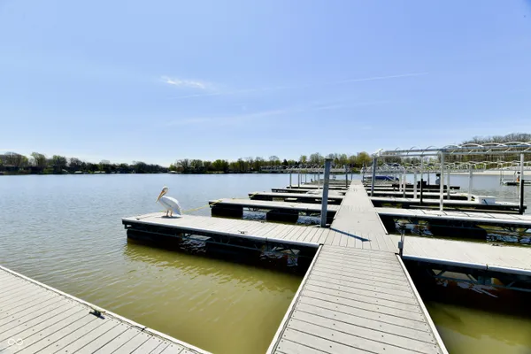 $355,000 | 20971 Shoreline Court, Unit 302, Noblesville, IN 46062