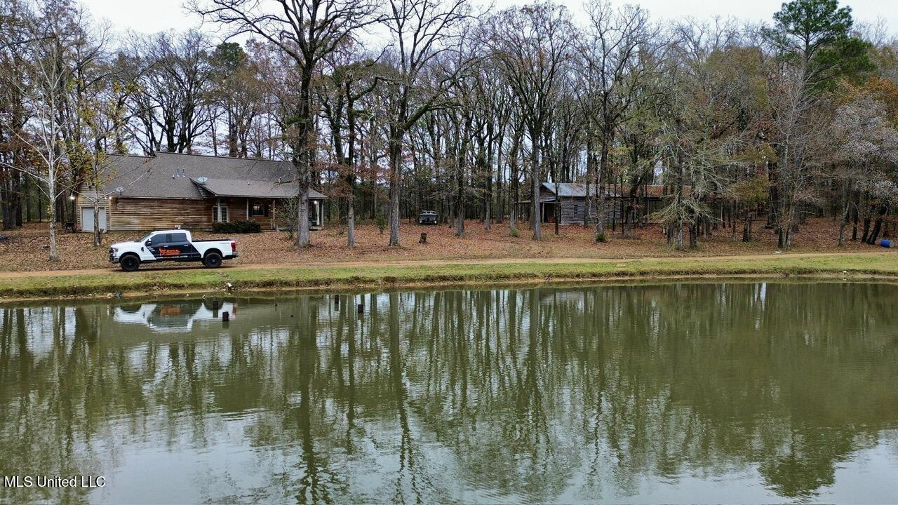 442 Ratliff Ferry Road Canton, MS 39046 - Photo 17 of 52 dji_fly_20251204_141332_29_1765058044904