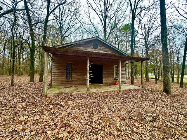 $315,000 | 442 Ratliff Ferry Road, Canton, MS 39046