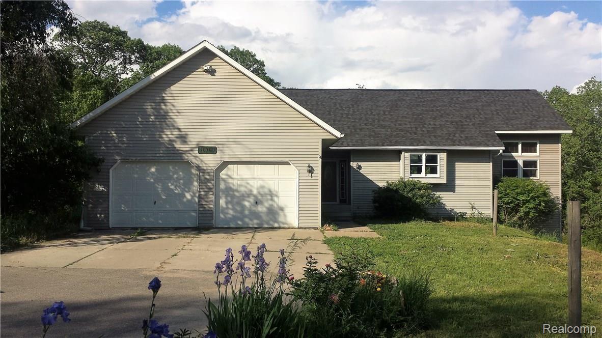 10709 Tuthill Road South Lyon, MI 48178 - Photo 1 of 48 10709 TUTHILL Road, Green Oak Twp 48178-8824