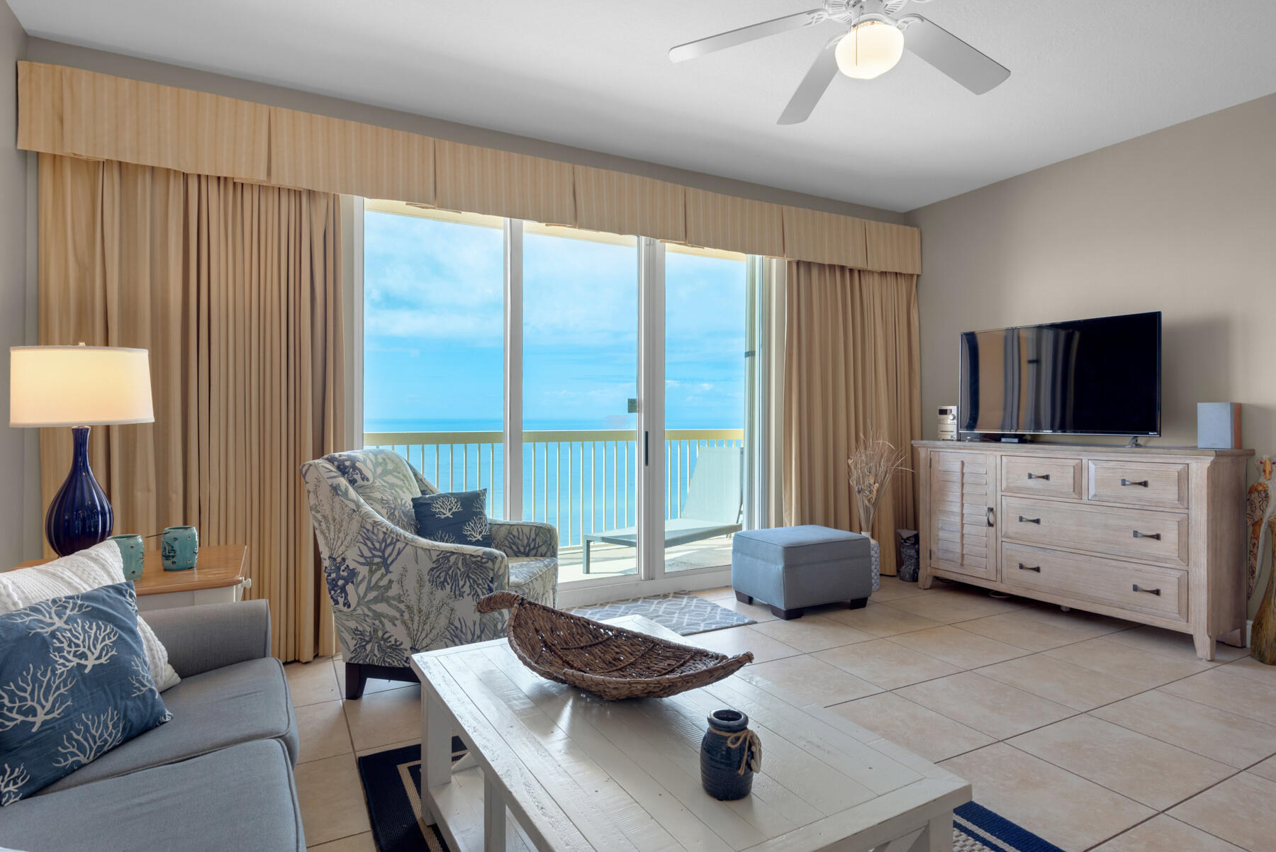 15817 Front Beach Road, Unit 1403W Panama City Beach, FL 32413 - Photo 4 of 65 Calypso 2-1403_20210226_015