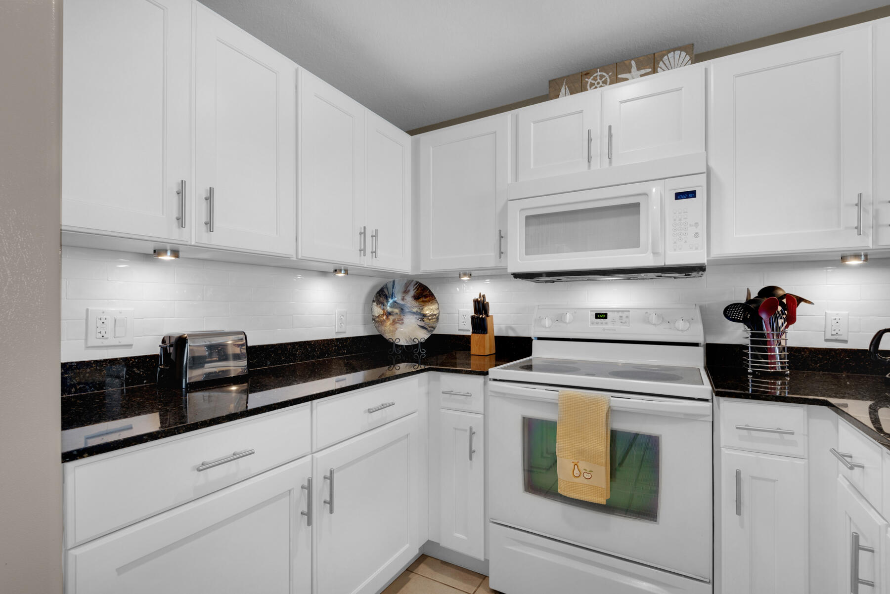 15817 Front Beach Road, Unit 1403W Panama City Beach, FL 32413 - Photo 10 of 65 Calypso 2-1403_20210226_035