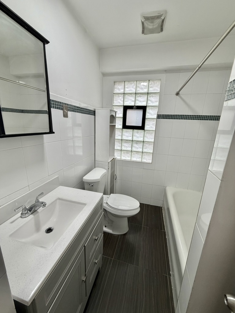 4727 South Harding Avenue, Unit 2 Chicago, IL 60632 - Photo 4 of 14