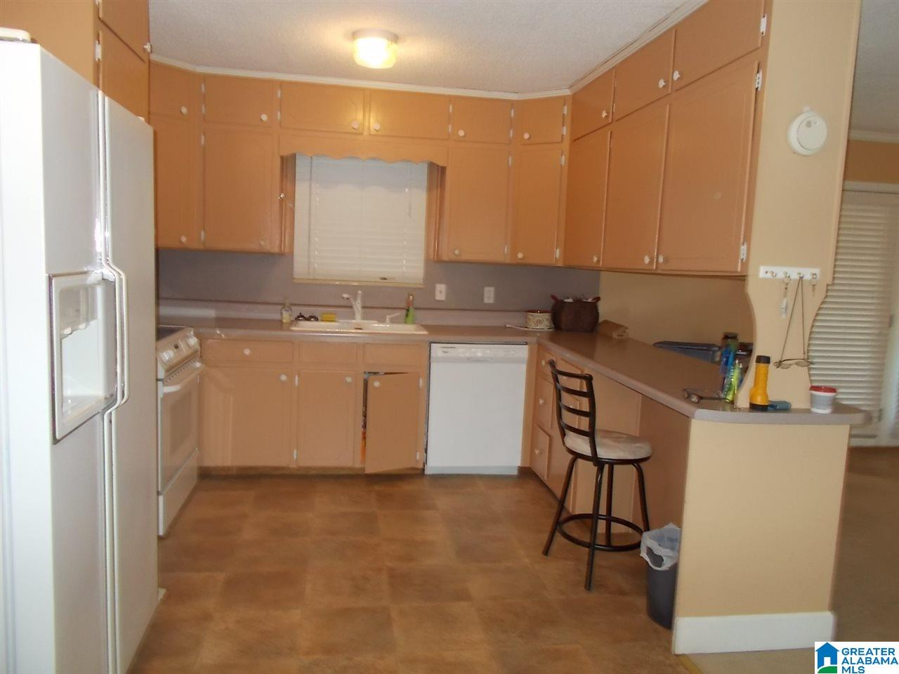 2745 Moore Road Adamsville, AL 35005 - Photo 4 of 17