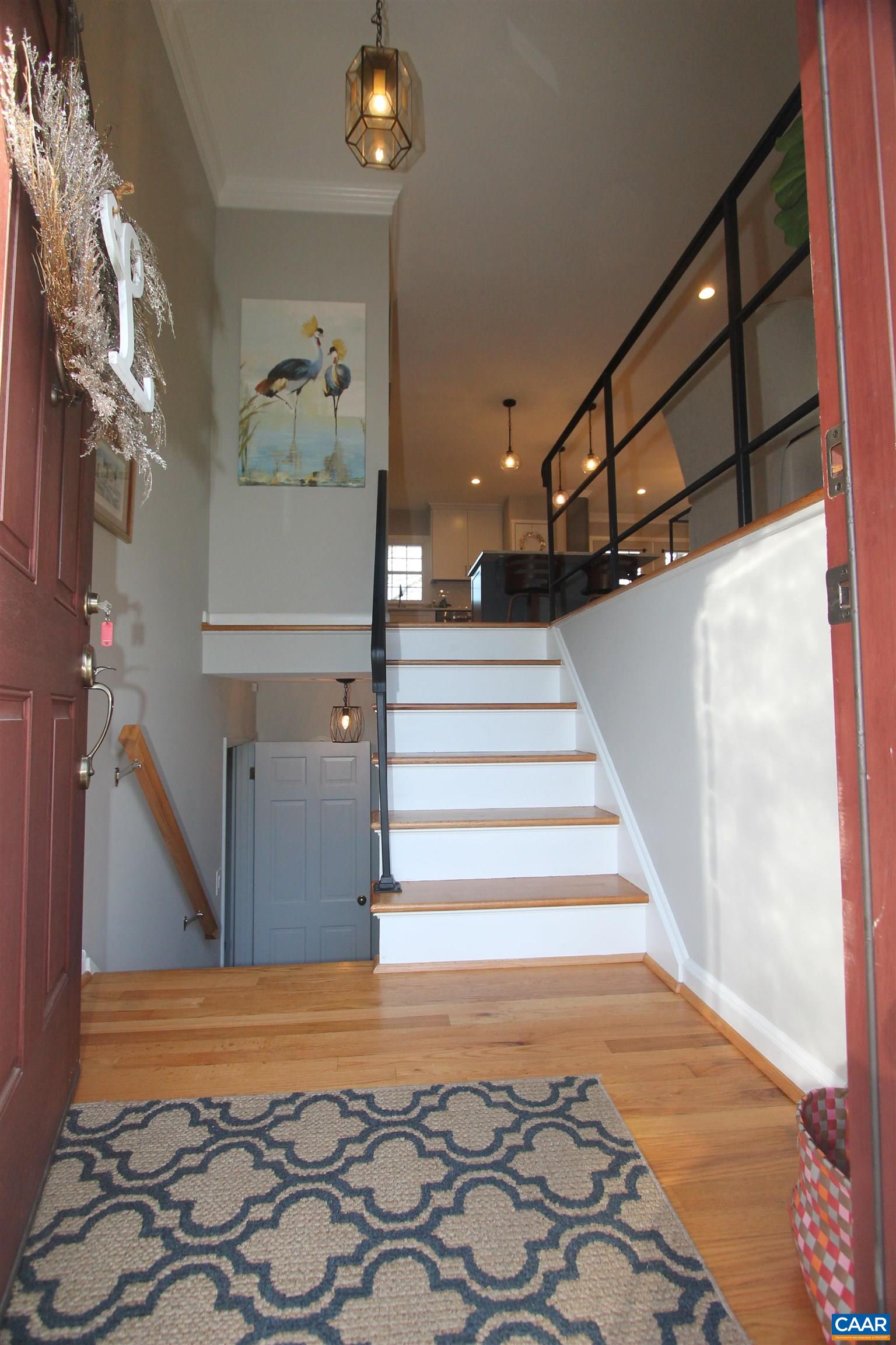 102 Chaucer Road Charlottesville, VA 22901 - Photo 3 of 32 Gallery Image 3