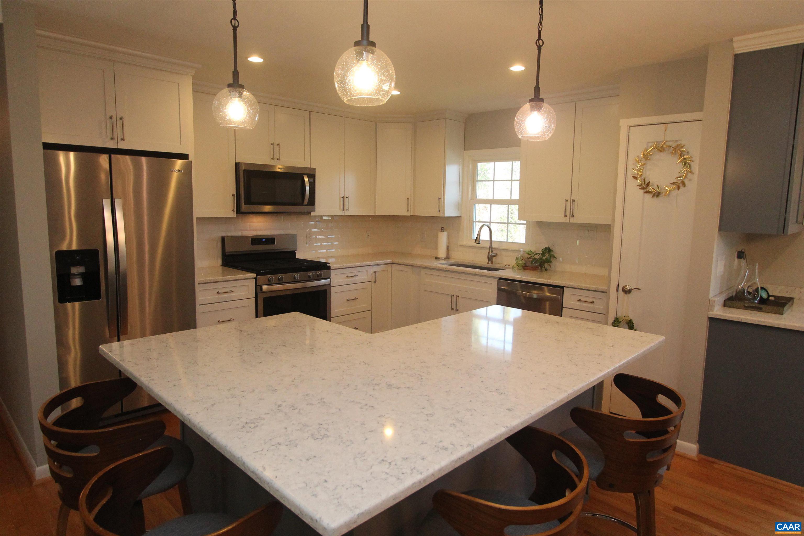 102 Chaucer Road Charlottesville, VA 22901 - Photo 9 of 32 Gallery Image 9