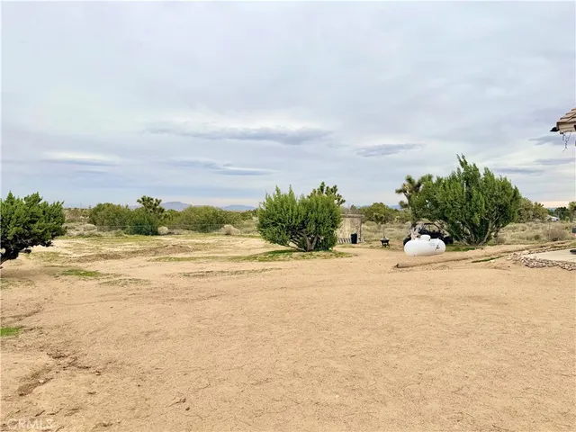 $550,000 | 7915 Outpost Road, Oak Hills, CA 92344