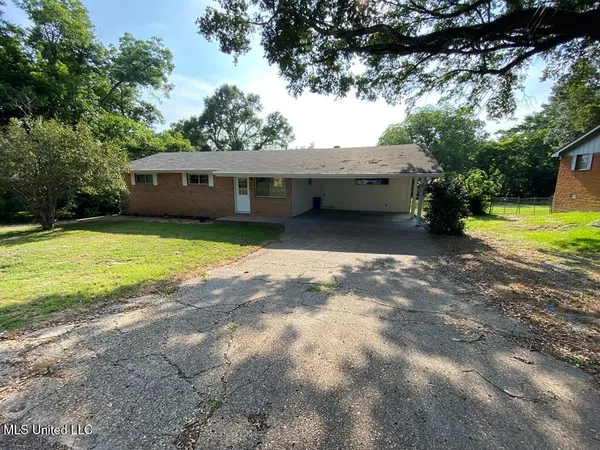 $129,000 | 305 Cottage Drive, Natchez, MS 39120