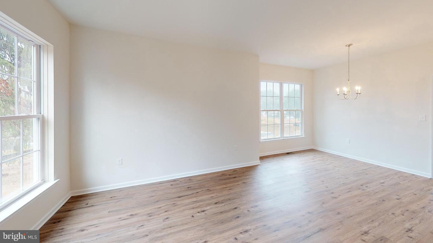 125 Roxboro Road Lawrence Township, NJ 08648 - Photo 4 of 18
