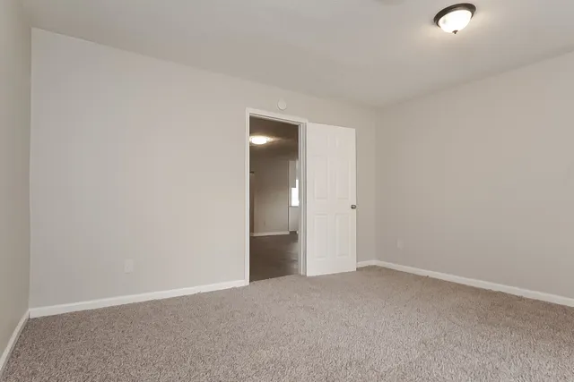 $1,960 | 2505 Texas Avenue, Dickinson, TX 77539