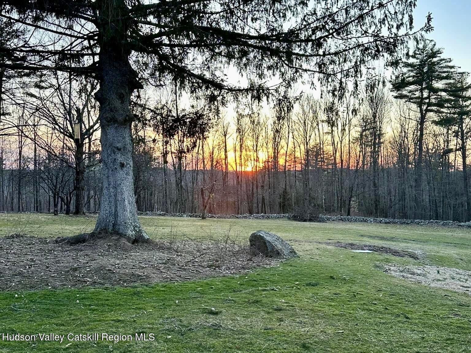 84 Hill Road East Nassau, NY 12062 - Photo 21 of 24 Back of House 3