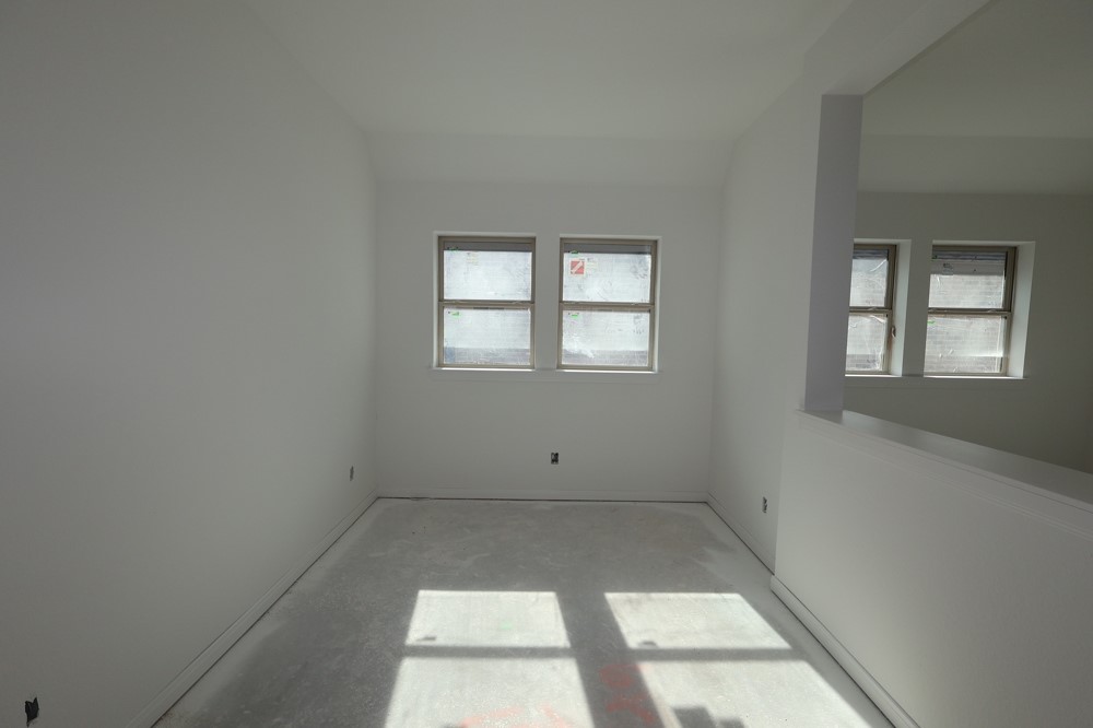 8906 Moose Trail Manvel, TX 77578 - Photo 5 of 16 an empty room with a window