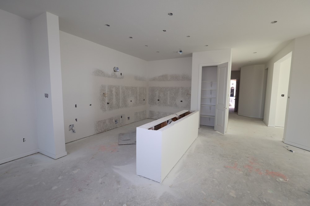 8906 Moose Trail Manvel, TX 77578 - Photo 9 of 16 a view of a kitchen