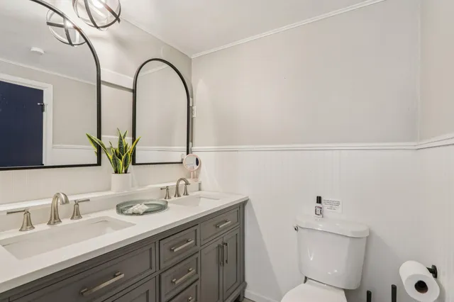 $385,000 | 812 Center Street, Lake Geneva, WI 53147