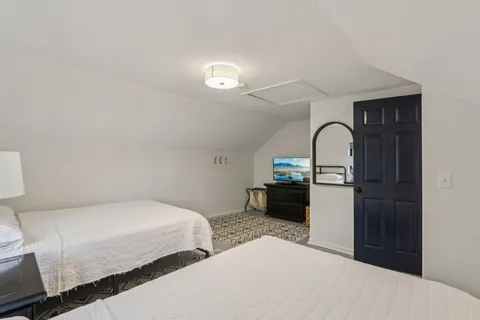 $385,000 | 812 Center Street, Lake Geneva, WI 53147