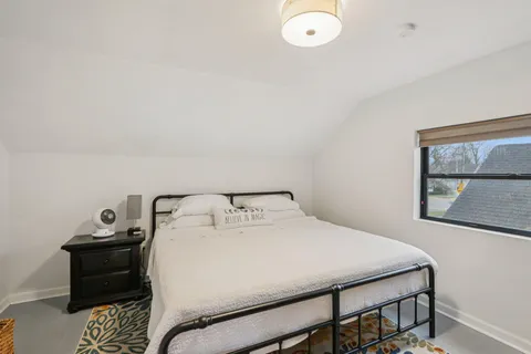 $385,000 | 812 Center Street, Lake Geneva, WI 53147