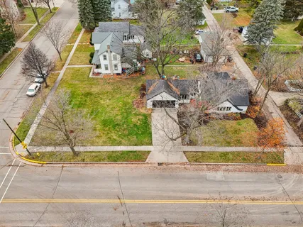 $385,000 | 812 Center Street, Lake Geneva, WI 53147