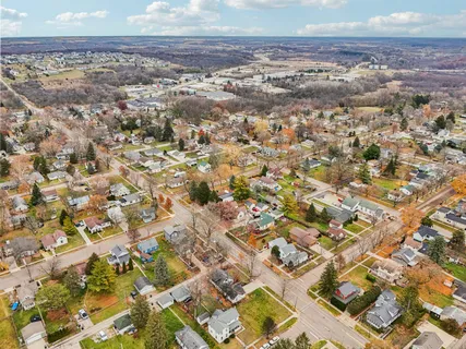 $385,000 | 812 Center Street, Lake Geneva, WI 53147