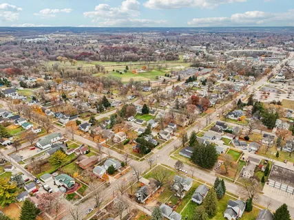 $385,000 | 812 Center Street, Lake Geneva, WI 53147