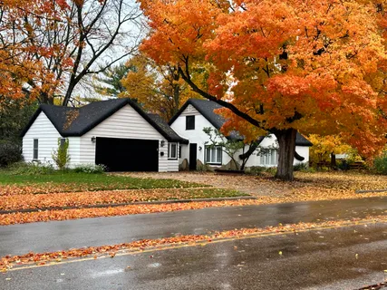 $385,000 | 812 Center Street, Lake Geneva, WI 53147