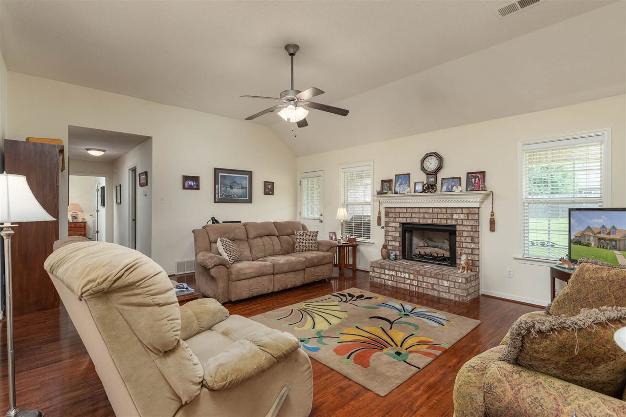 249 Hummingbird Loop Atoka, TN 38004 - Photo 4 of 25 Gallery Image 4
