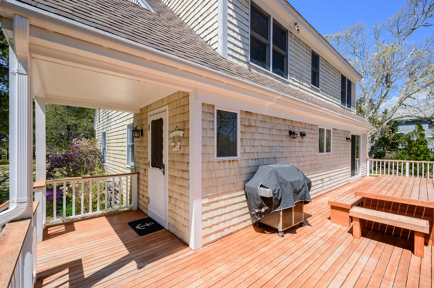 1221 County Road Cataumet, MA 02534 - Photo 4 of 42 Large Deck