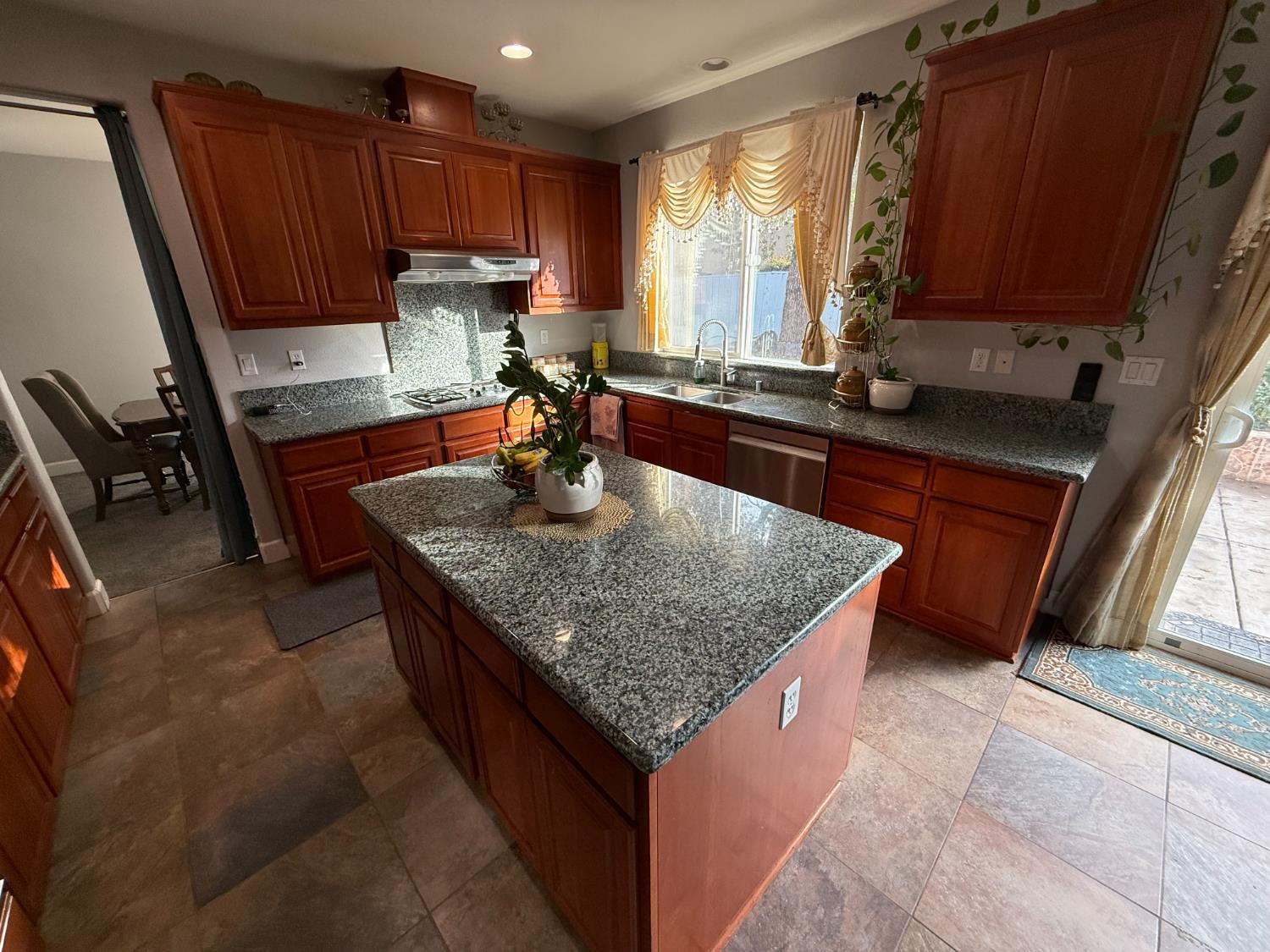 2616 Swainsons Hawk Street Stockton, CA 95209 - Photo 14 of 36