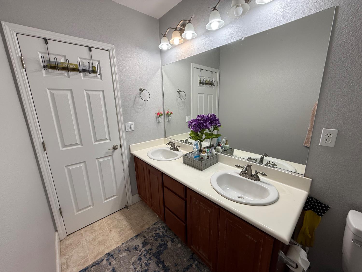 2616 Swainsons Hawk Street Stockton, CA 95209 - Photo 28 of 36