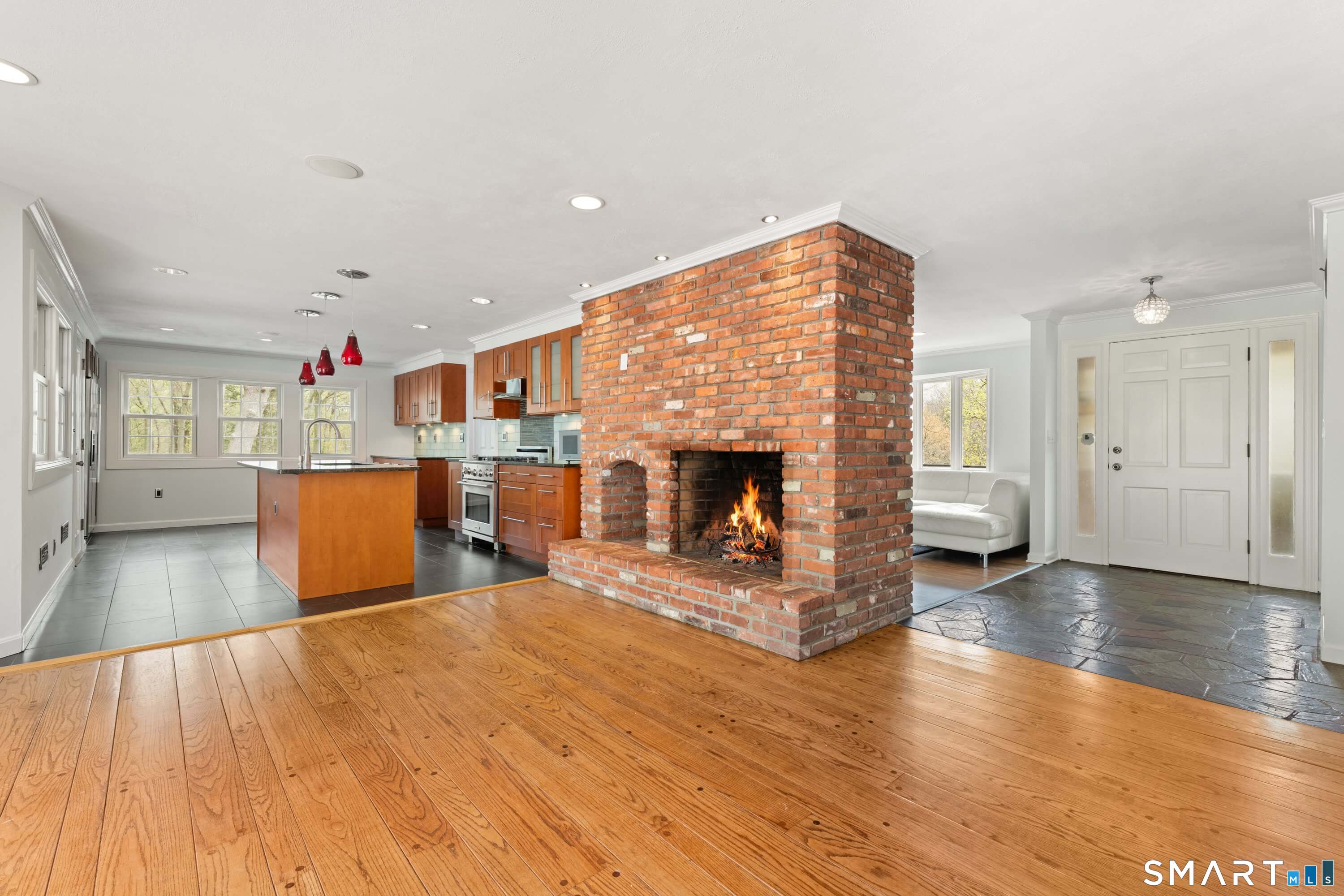 125 Buck Hill Road Easton, CT 06612 - Photo 5 of 30
