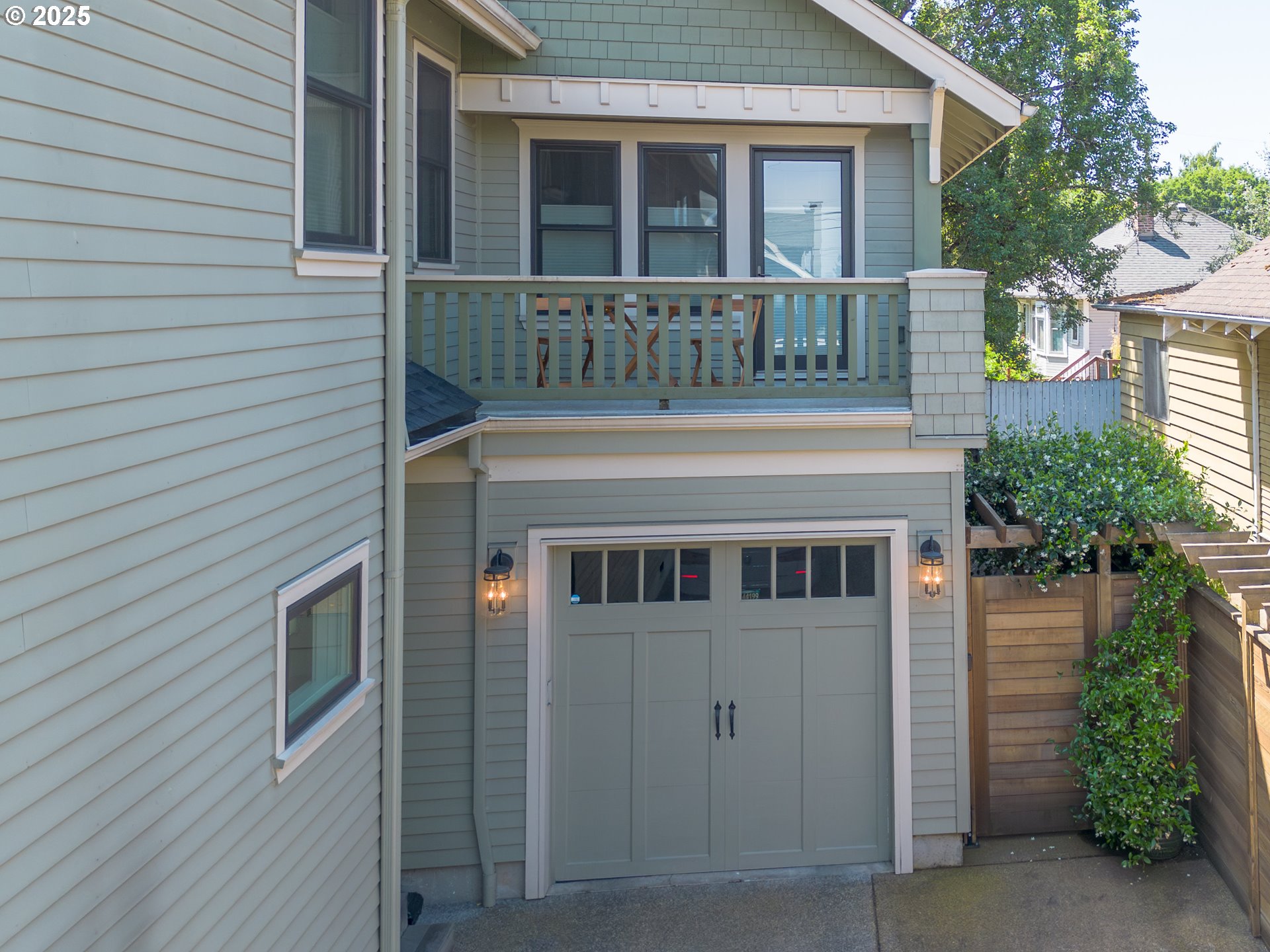 934 Southeast Rex Street Portland, OR 97202 - Photo 3 of 47 Gallery Image 3