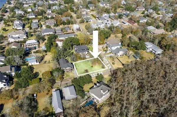 $300,000 | 138 Foy Street, Mandeville, LA 70448