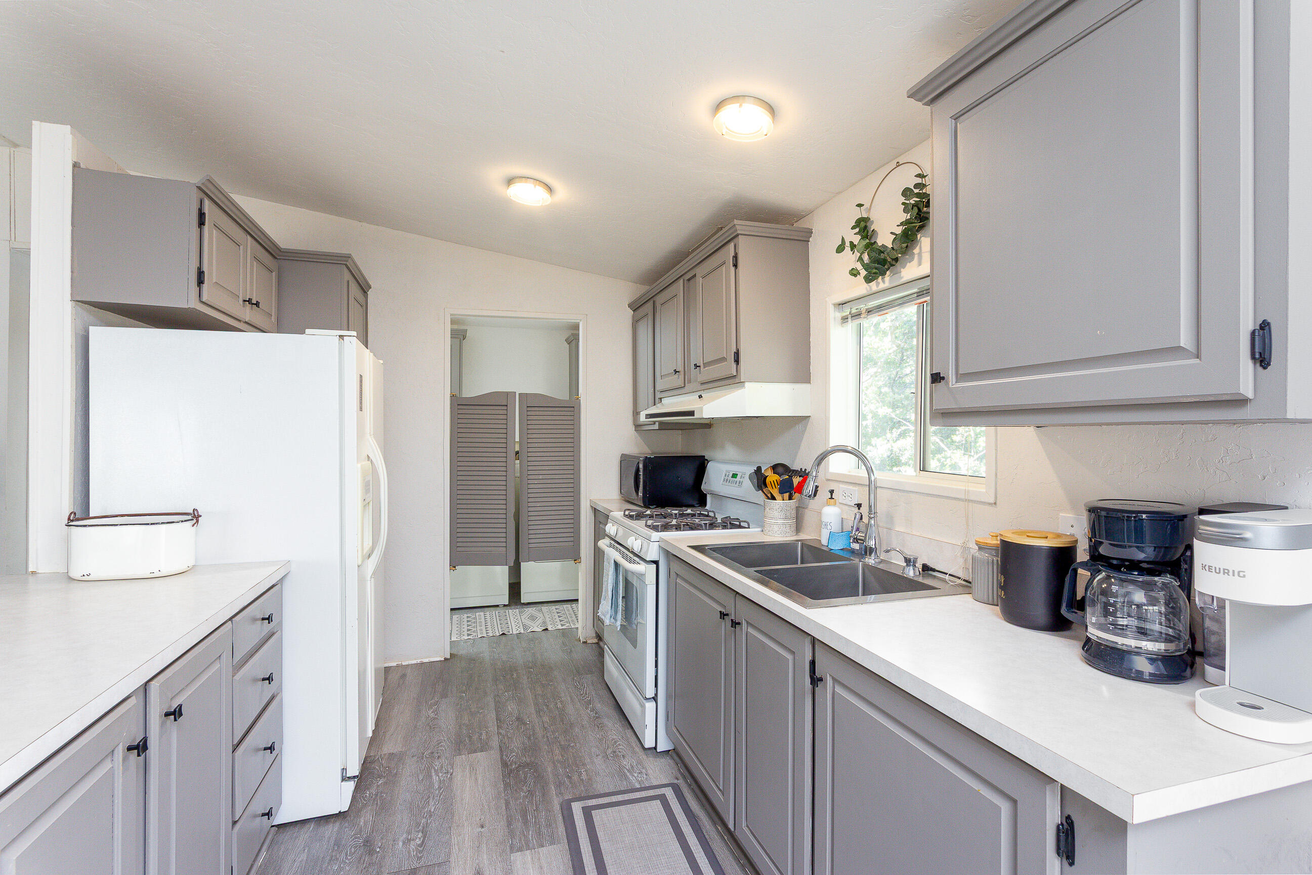 43747 Oak Drive Three Rivers, CA 93271 - Photo 9 of 24 IMG_0130-Edit